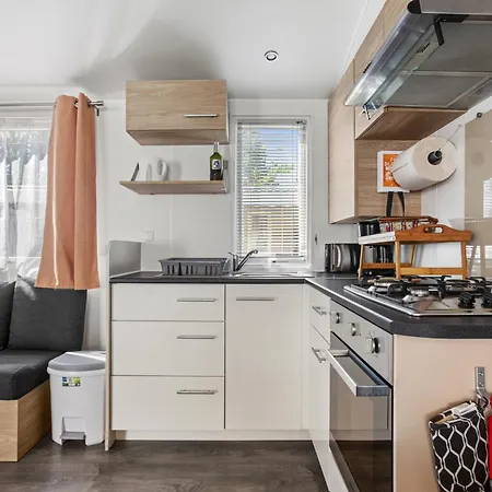 Mobile Le Montourey 81